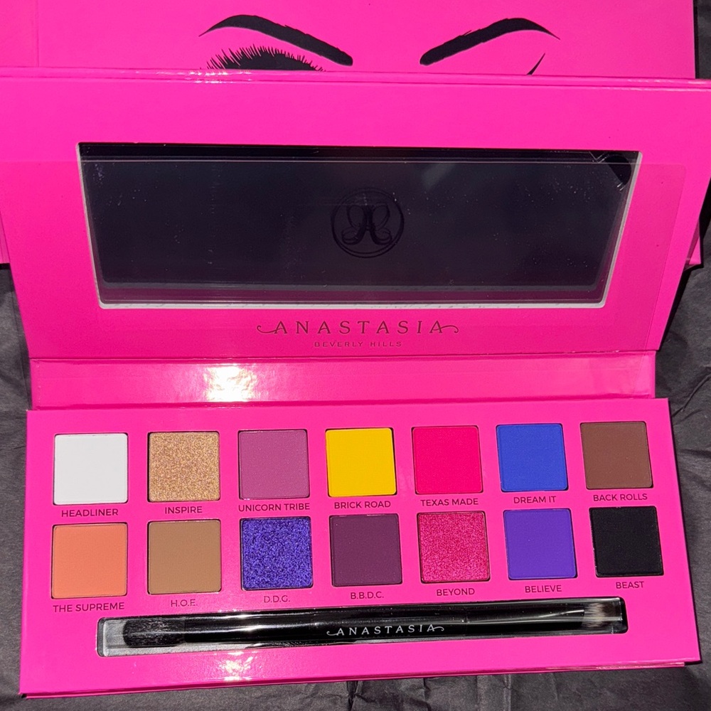 Anastasia Beverly Hills Eyeshadow Palette - alyssa edwards